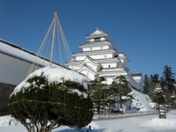 鶴ヶ城元旦登閣１